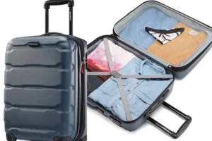 Ultra light carry on luggage : samsonite
